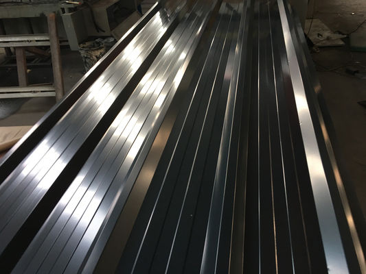 20-275g/M2 Zinc Coated Corrugated Steel Sheet / Galvanized Roofing Panels For Construction